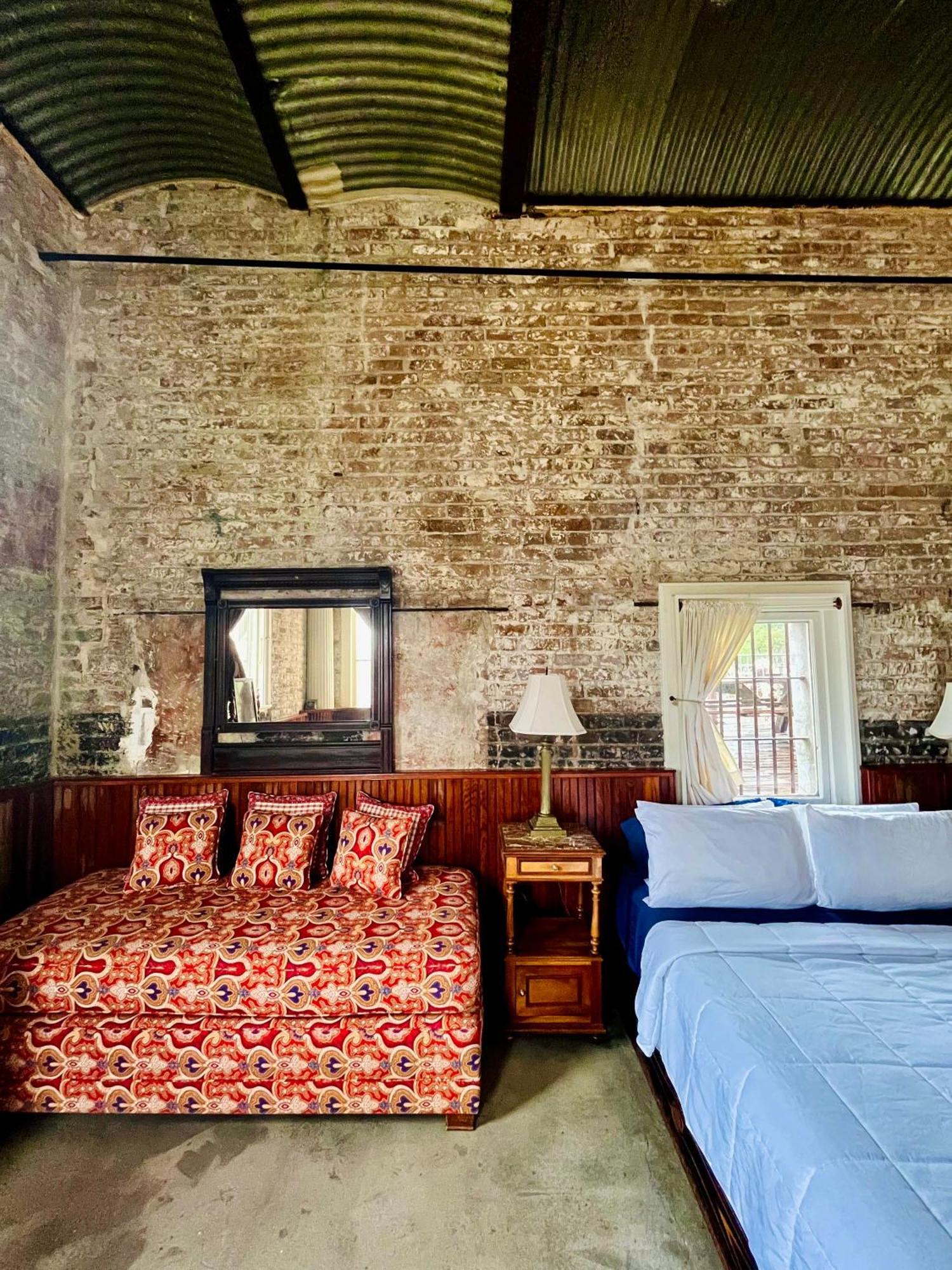 Inn At The Old Jail New Orleans Exterior photo